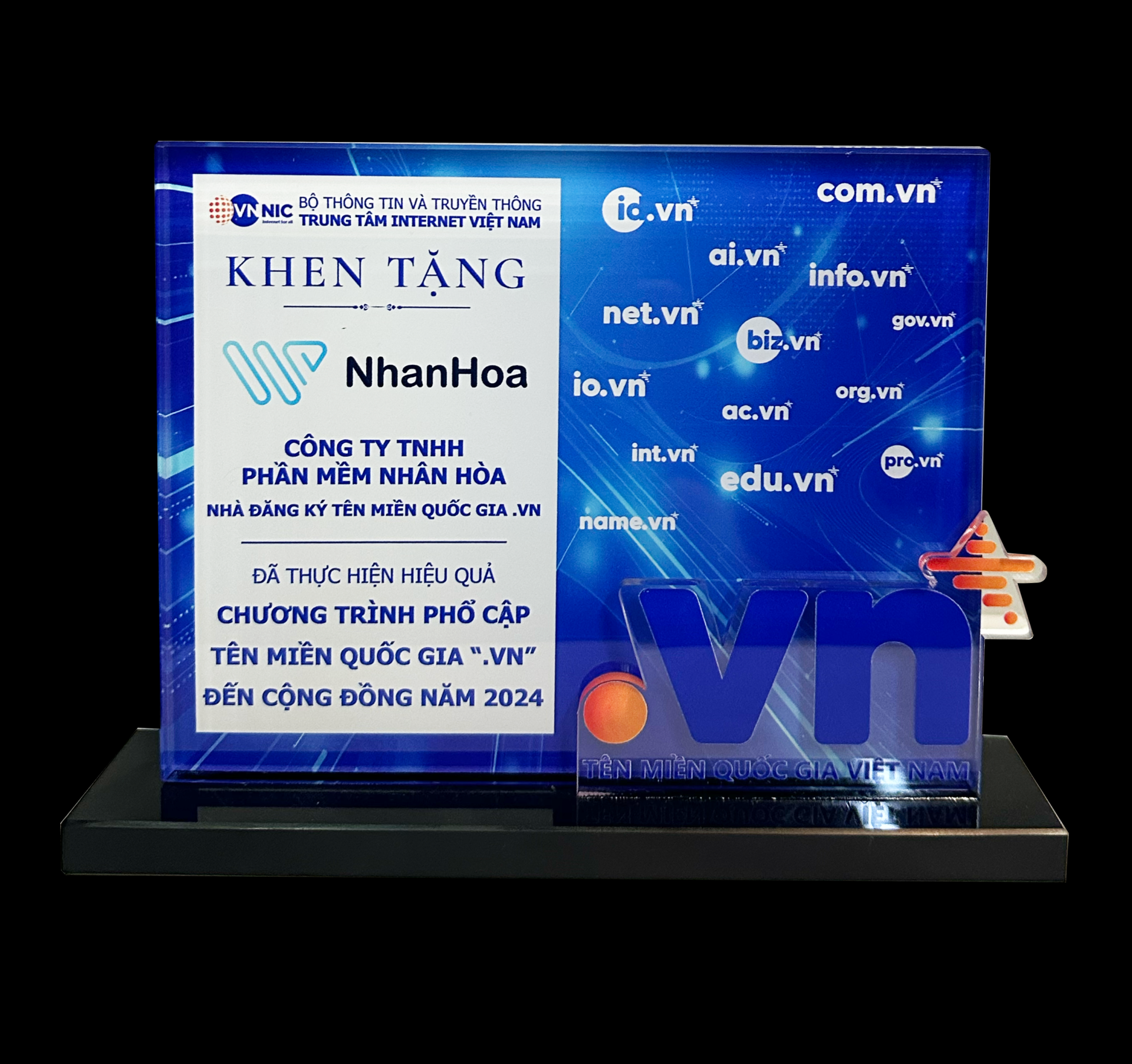 Bộ Thông tin & Truyền thông khen tặng