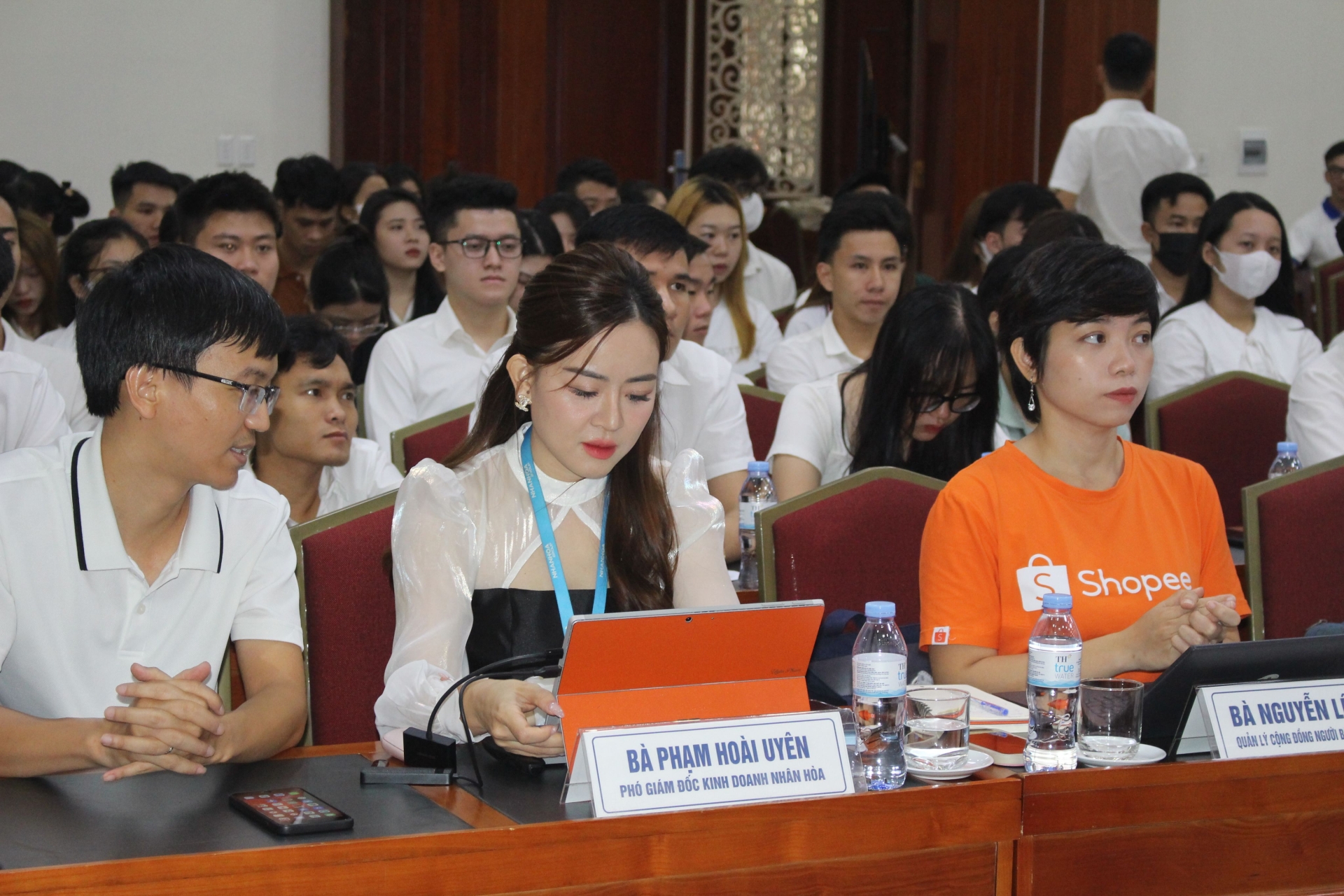 Nhân Hòa đồng hành cùng Hội thảo sinh viên tại Nghệ An (2023)