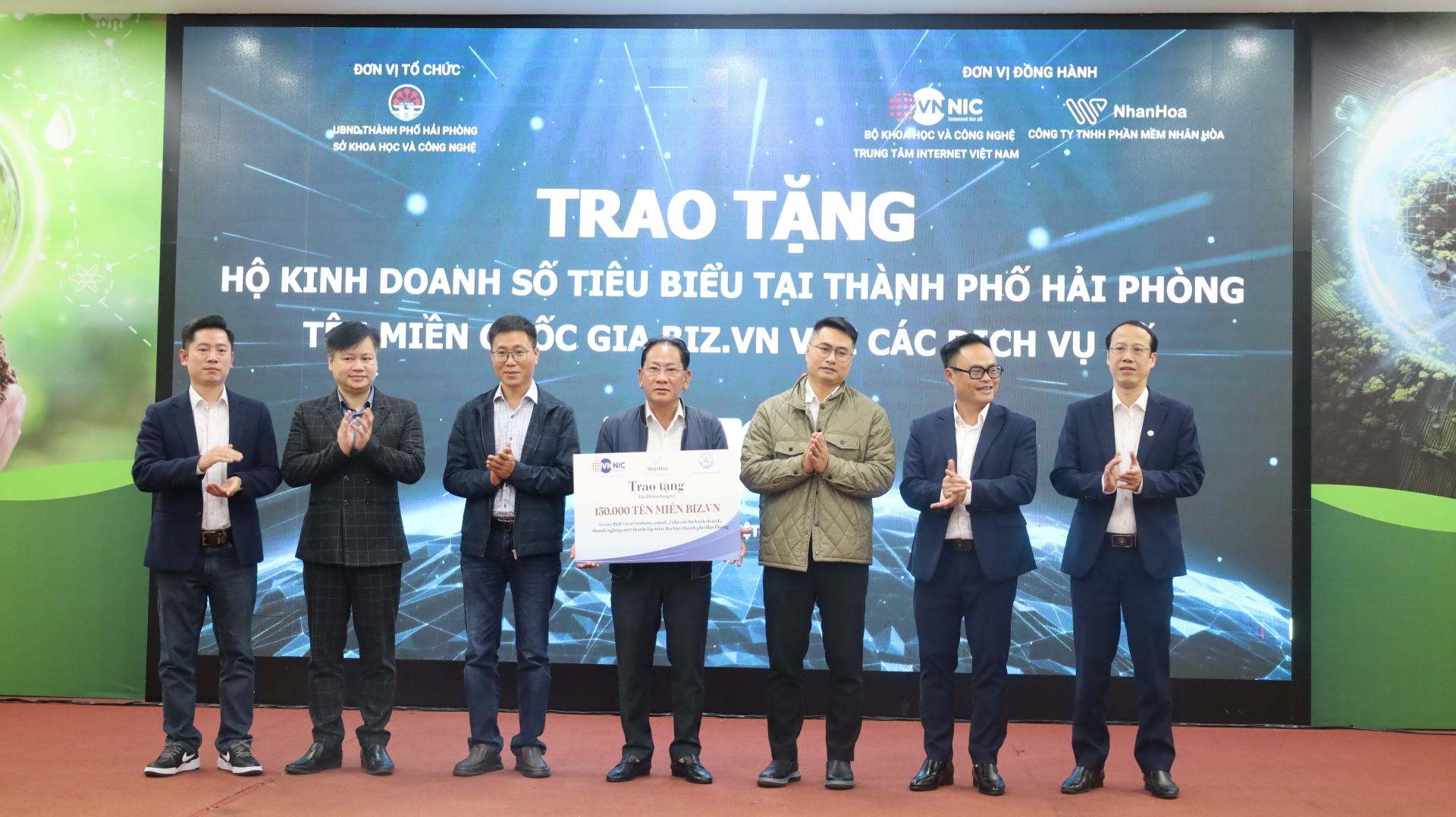 Nhân Hòa trao tặng hơn 200.000 tên miền và dịch vụ số, hỗ trợ Hải Phòng thúc đẩy hiện diện trực tuyến