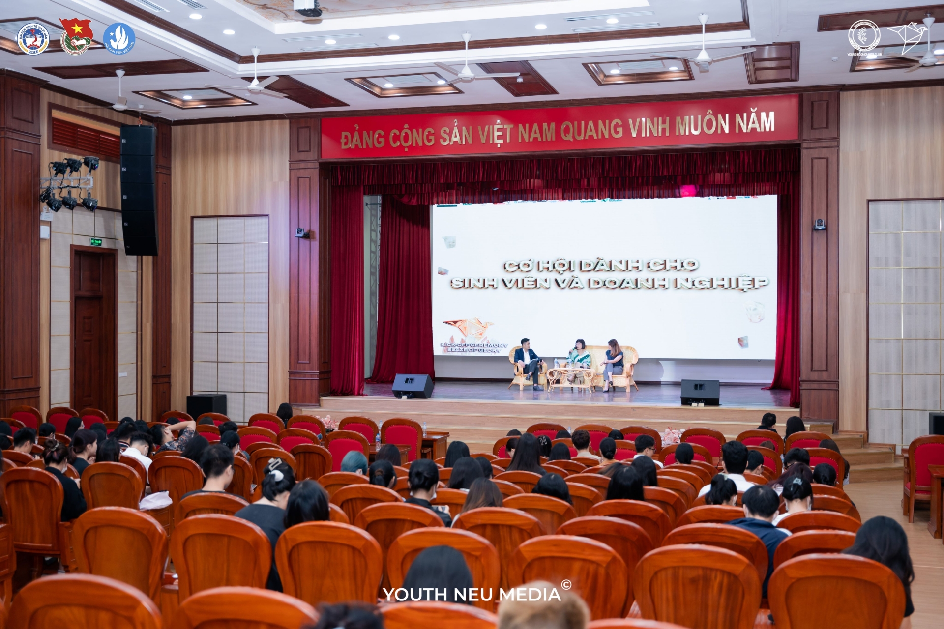 Kick-off Ceremony Blaze of Glory – Hành trình bứt phá kinh doanh 2023