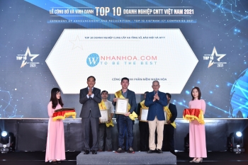 Nhân Hòa Group: TOP 10 Doanh nghiệp CNTT Việt Nam 2021 tại lễ vinh danh ICT Việt Nam